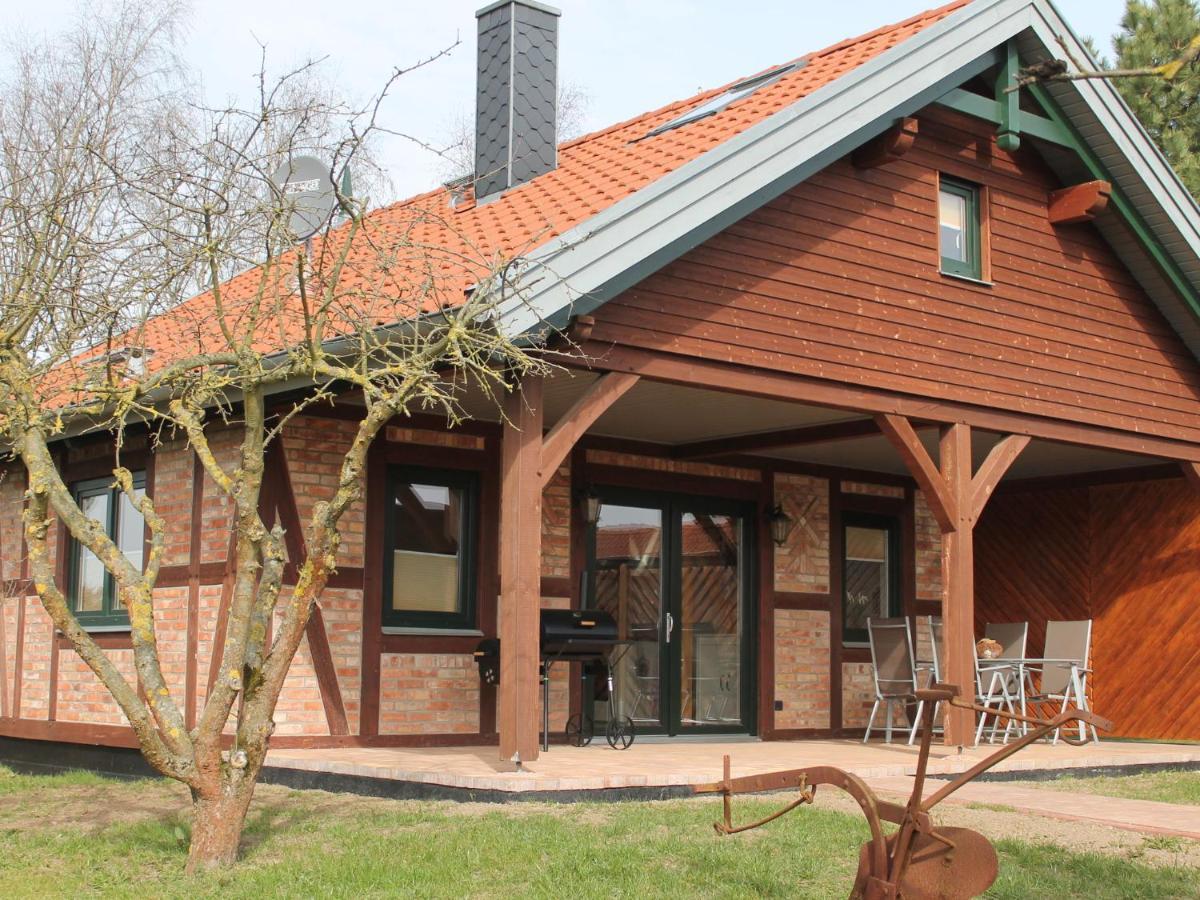 Comfy Farmhouse In Brusow With Garden Kröpelin Zewnętrze zdjęcie
